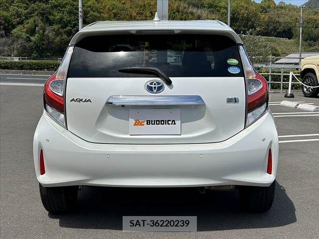 Toyota AQUA 2019-04 243515-10