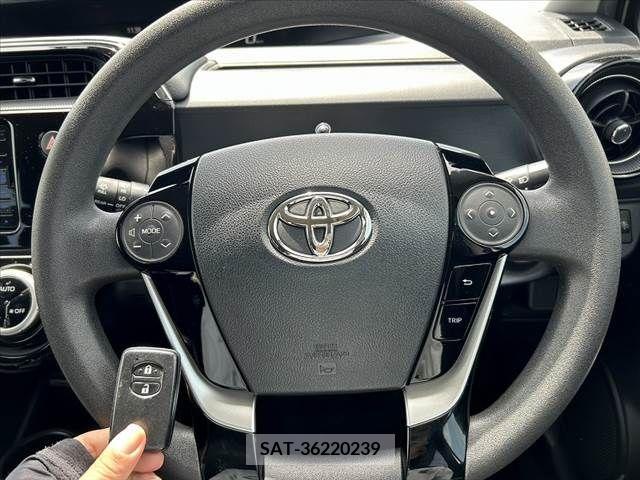 Toyota AQUA 2019-04 243515-5