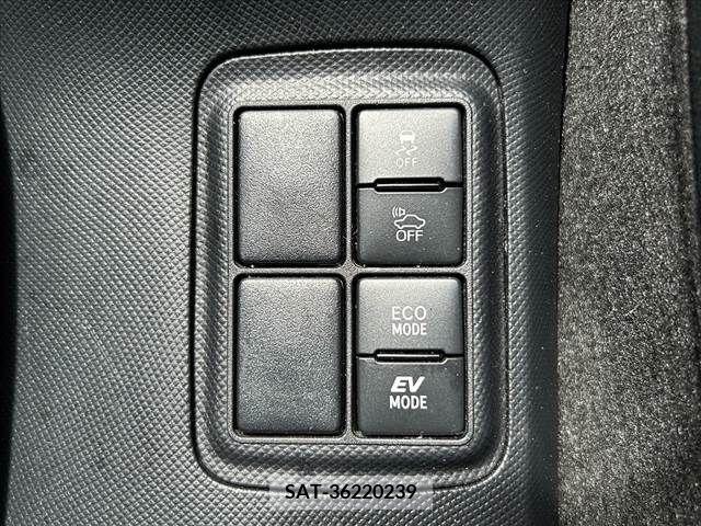 Toyota AQUA 2019-04 243515-27