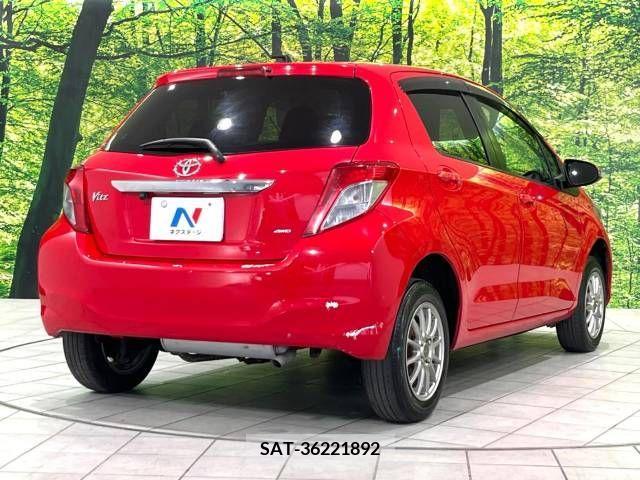 Toyota VITZ 2013-10 370176-16