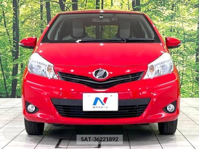 Toyota VITZ 2013-10 370176-13