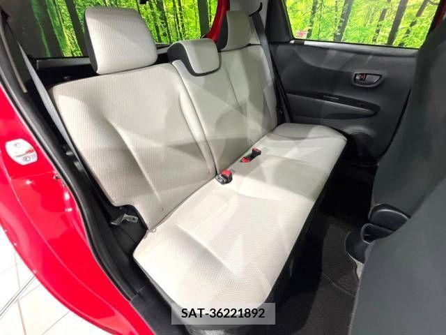 Toyota VITZ 2013-10 370176-9