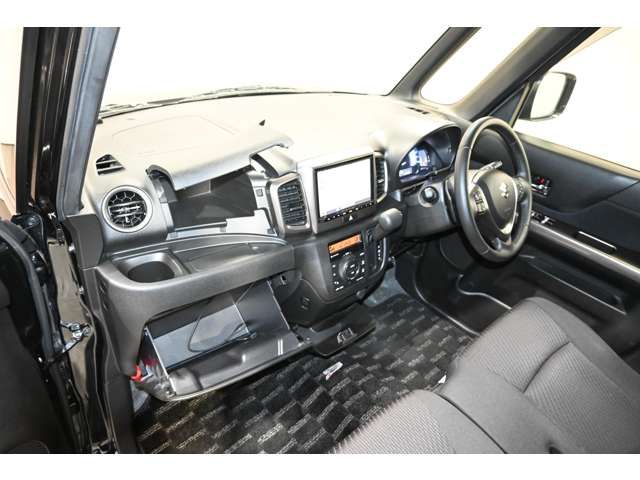 Suzuki SPACIA 2017-08 9463-8