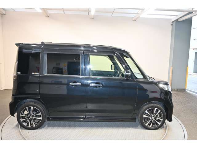 Suzuki SPACIA 2017-08 9463-1