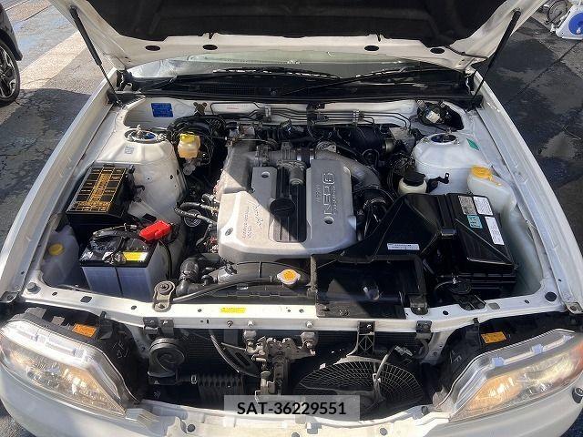 Nissan LAUREL 1999-09 225318-19