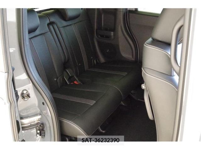Honda N BOX CUSTOM 2023-10 210902-15