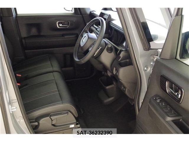 Honda N BOX CUSTOM 2023-10 210902-14