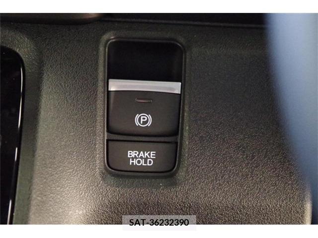 Honda N BOX CUSTOM 2023-10 210902-12