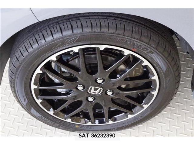 Honda N BOX CUSTOM 2023-10 210902-5
