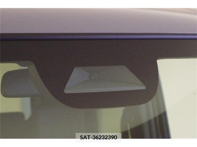 Honda N BOX CUSTOM 2023-10 210902-3
