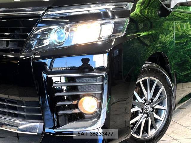 Toyota VOXY 2014-09 321413-9