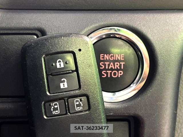 Toyota VOXY 2014-09 321413-6