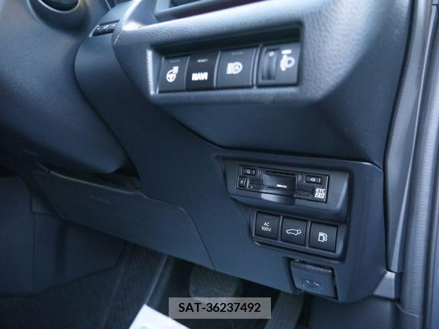 Toyota PRIUS 2023-05 226541-11
