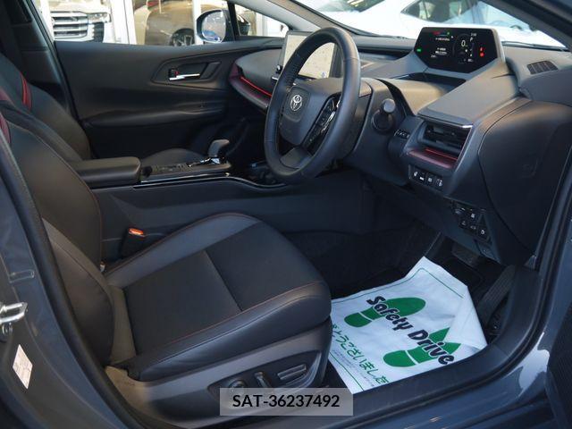Toyota PRIUS 2023-05 226541-2