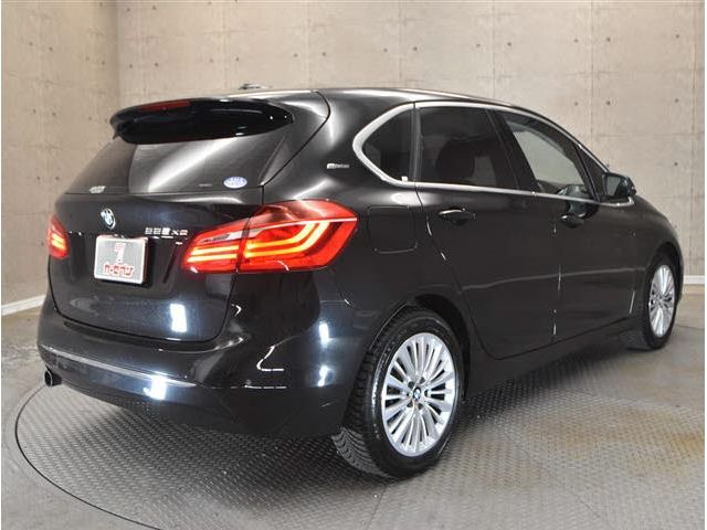 Bmw 2 SERIES 2016-03 12442-1