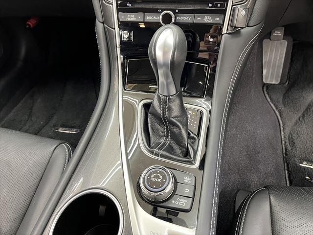 Nissan SKYLINE 2014-03 195677-25