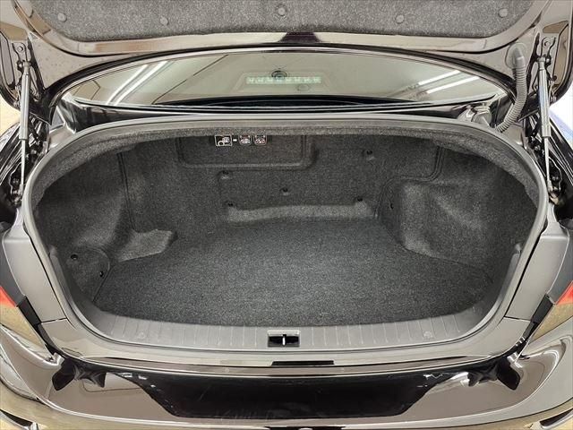 Nissan SKYLINE 2014-03 195677-23