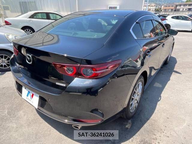 Mazda MAZDA3 2019-08 276441-17
