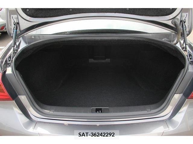 Nissan FUGA 2016-06 387911-14