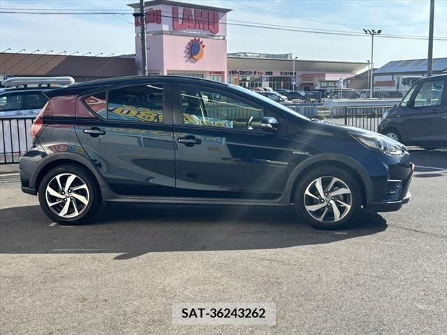 Toyota AQUA 2017-09 291852-16