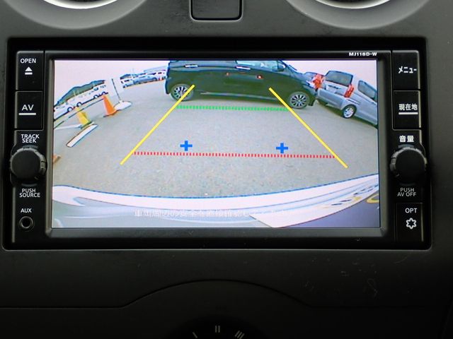 Nissan NOTE 2018-10 6890-4