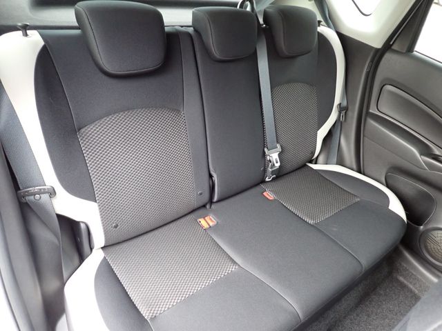 Nissan NOTE 2018-10 6890-15