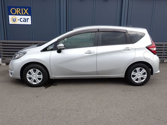 Nissan NOTE 2018-10 6890-19