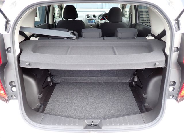Nissan NOTE 2018-10 6890-16