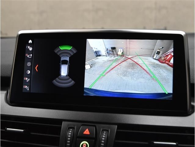 Bmw 2 SERIES 2021-08 17926-18