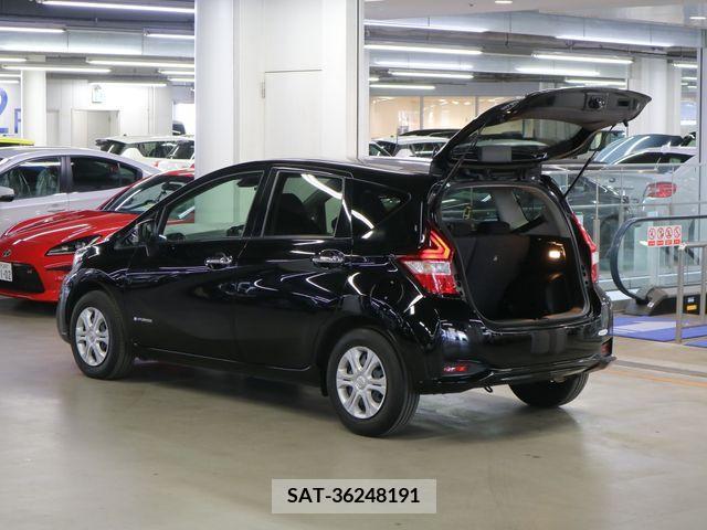Nissan NOTE 2017-12 279842-15