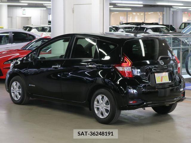 Nissan NOTE 2017-12 279842-6