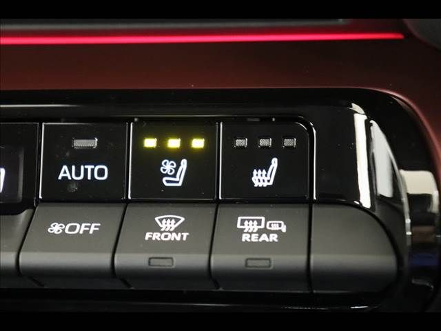Toyota PRIUS 2023-08 20910-3