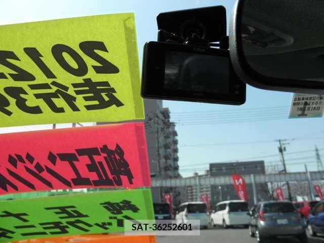 Nissan JUKE 2012-01 373467-15