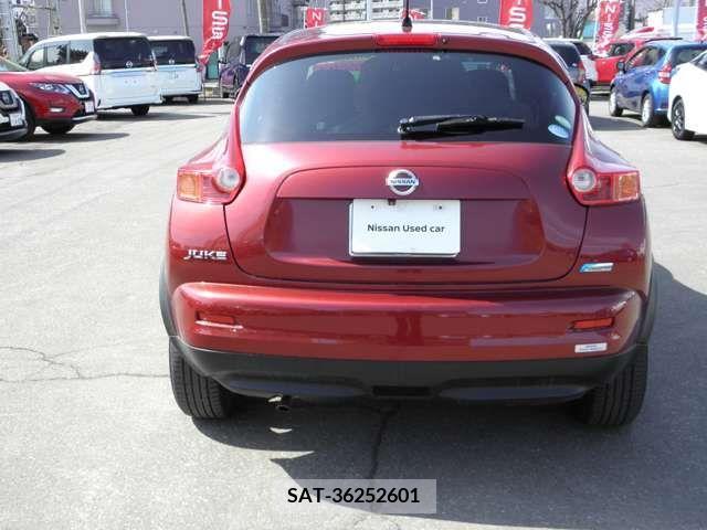 Nissan JUKE 2012-01 373467-5