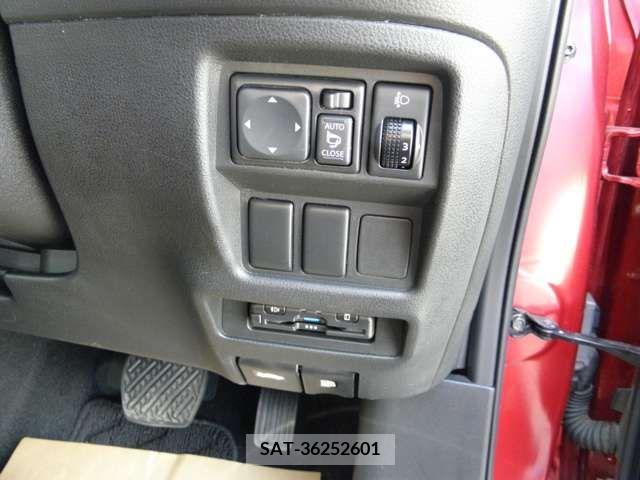 Nissan JUKE 2012-01 373467-12