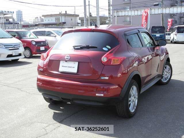 Nissan JUKE 2012-01 373467-1