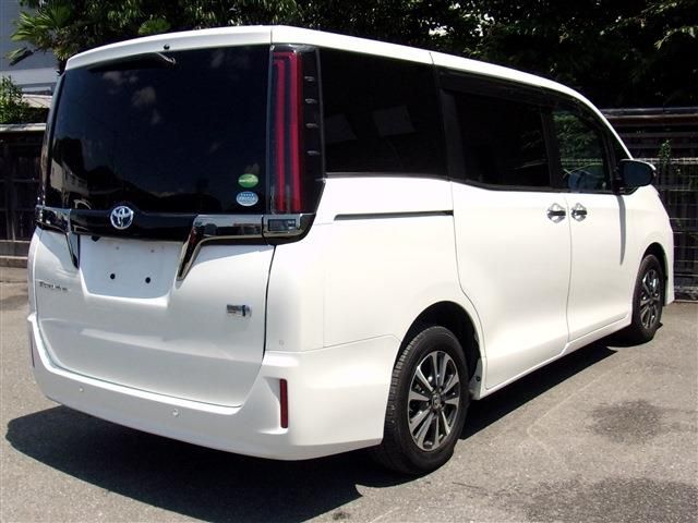 Toyota ESQUIRE 2020-07 4788-1