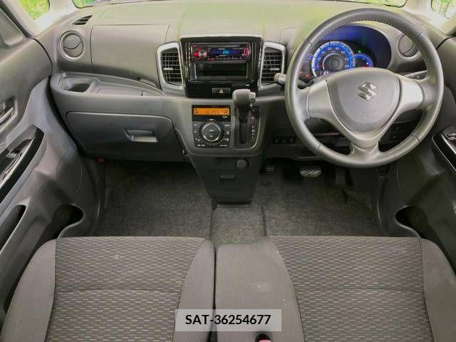 Suzuki SPACIA 2013-11 256766-1