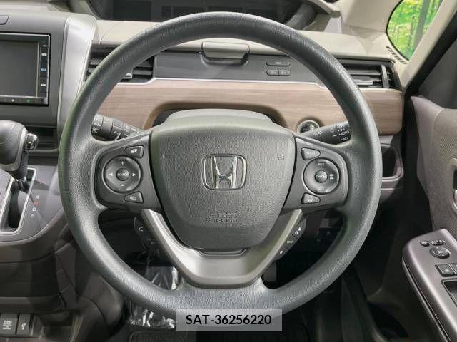 Honda FREED 2022-05 235834-12