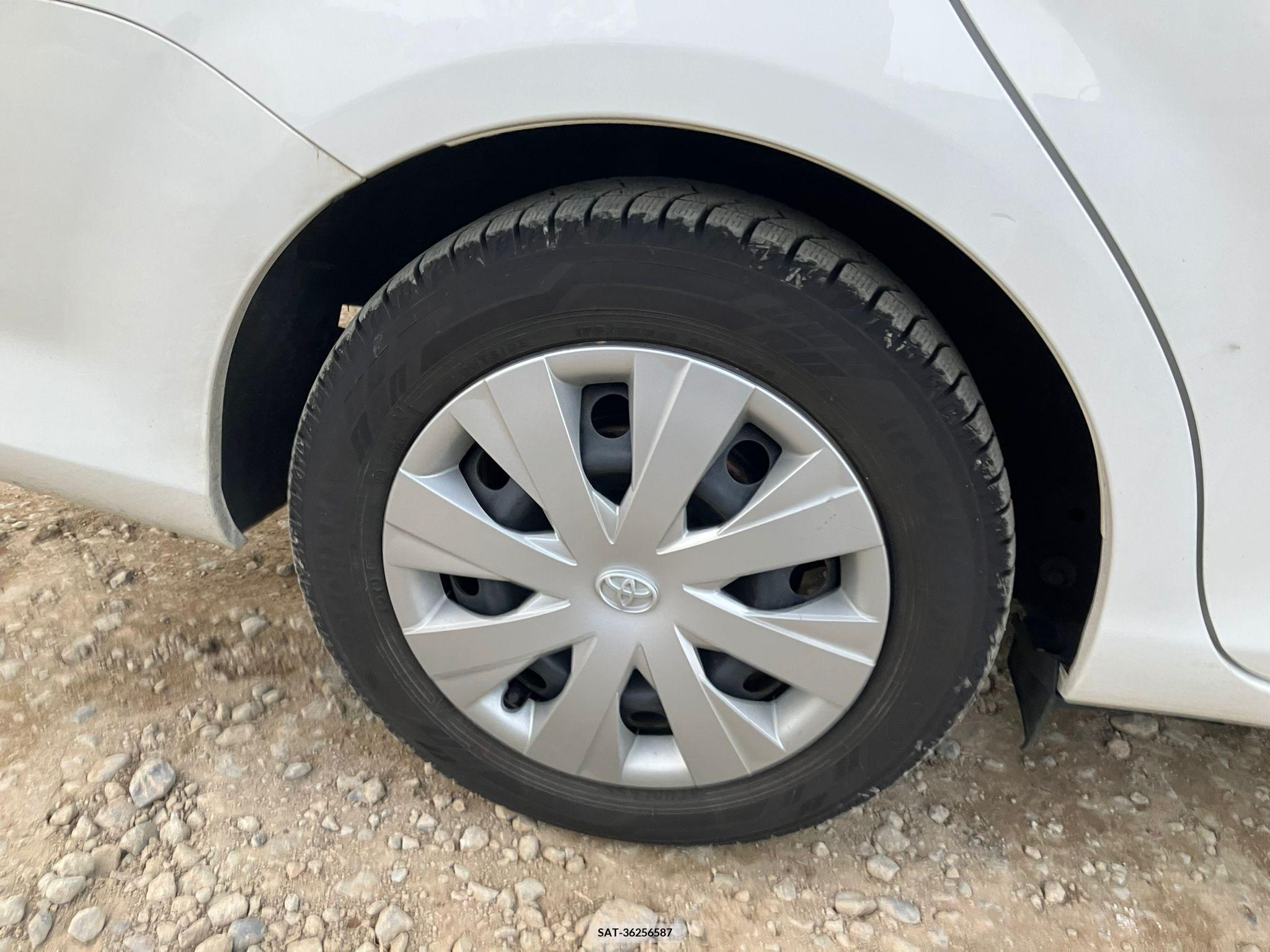Toyota COROLLA AXIO 2017-03 258290-19