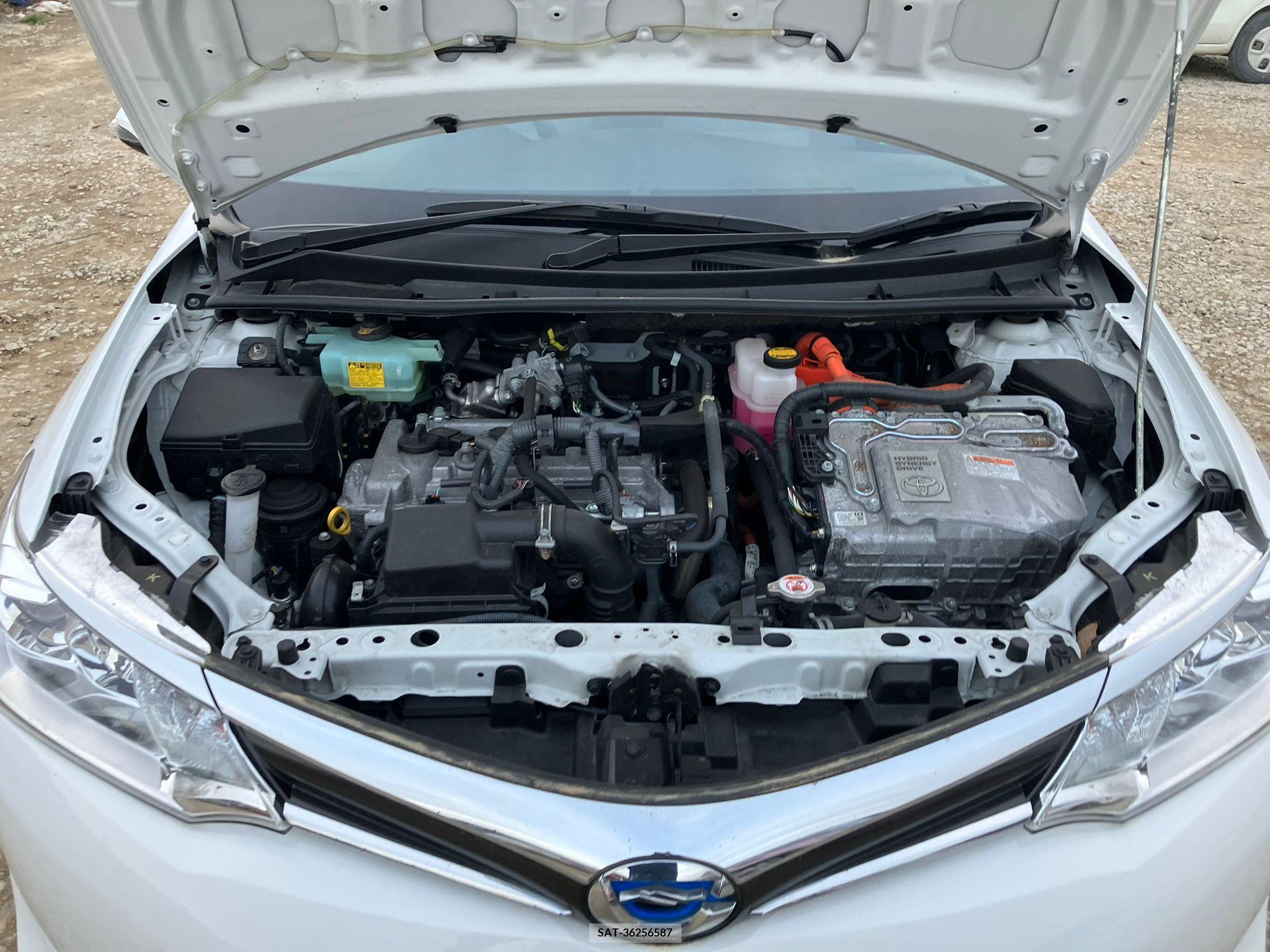 Toyota COROLLA AXIO 2017-03 258290-26