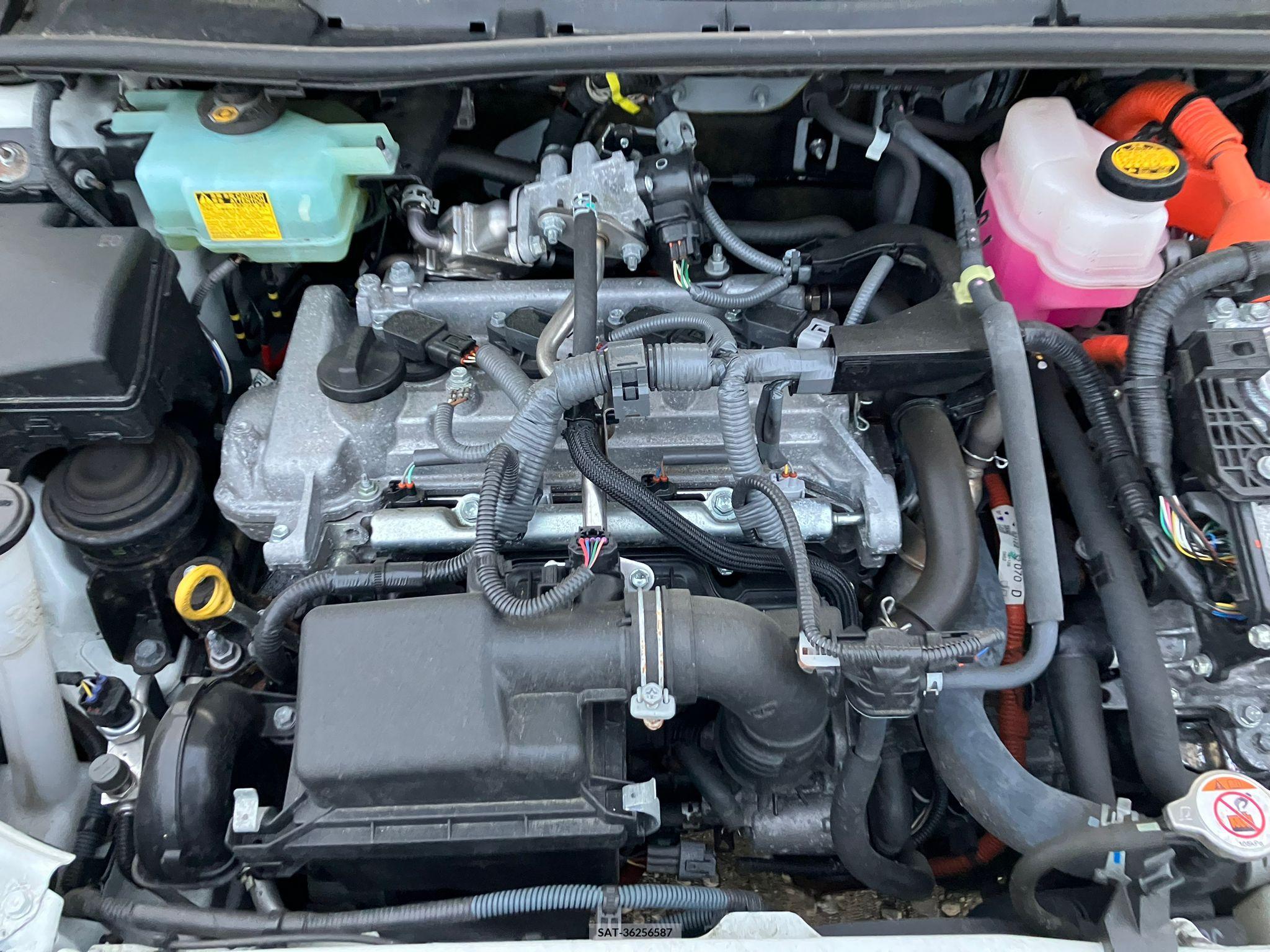 Toyota COROLLA AXIO 2017-03 258290-27