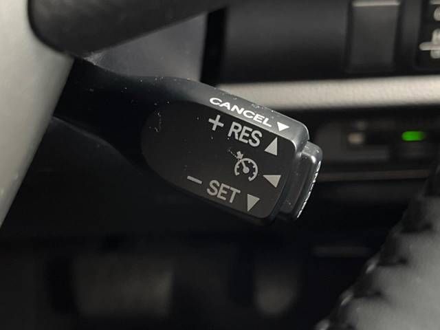 Toyota ESQUIRE 2018-03 23247-4