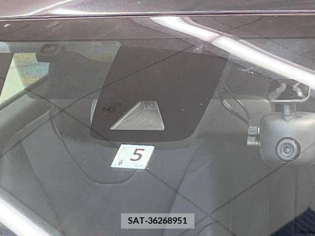 Toyota PRIUS 2020-09 282756-5