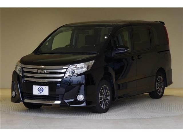 Toyota NOAH 2014-10 7930-0