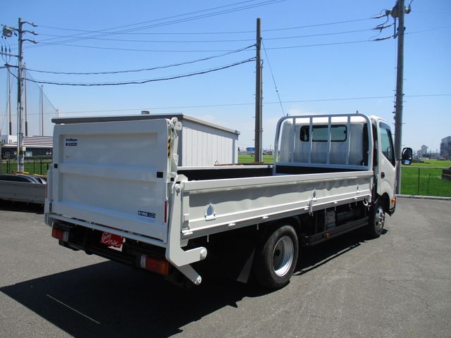 Hino DUTRO 2020-10 4390-2