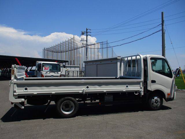 Hino DUTRO 2020-10 4390-6