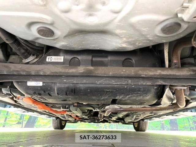 Toyota AQUA 2012-08 347249-18