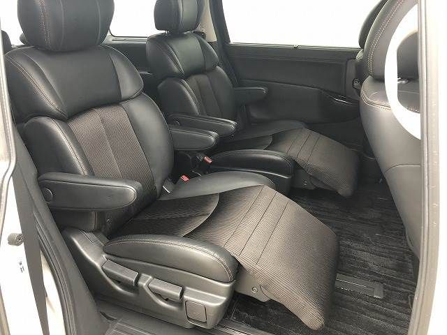 Nissan ELGRAND 2014-02 21194-10