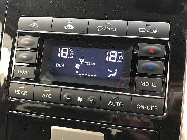 Nissan ELGRAND 2014-02 21194-13